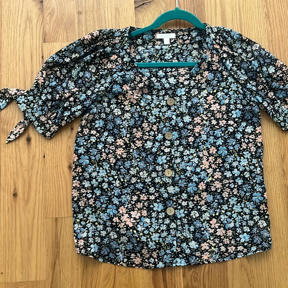 S/S blouse in black light pink and blue